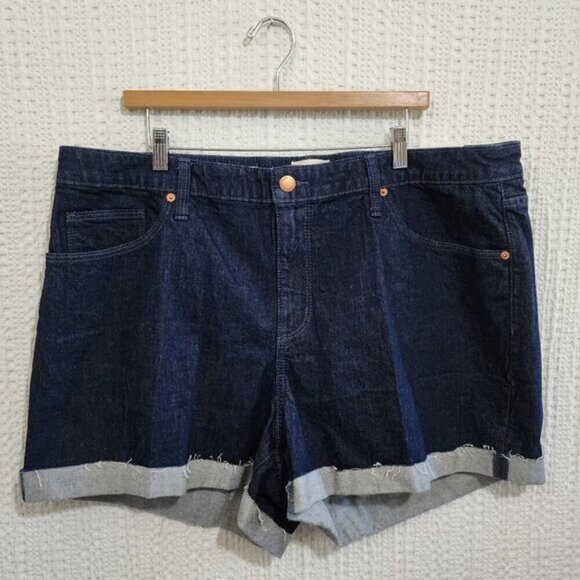 Universal Thread Vintage Midi Jean Shorts Women's Plus Size 20W - Picture 1 of 15